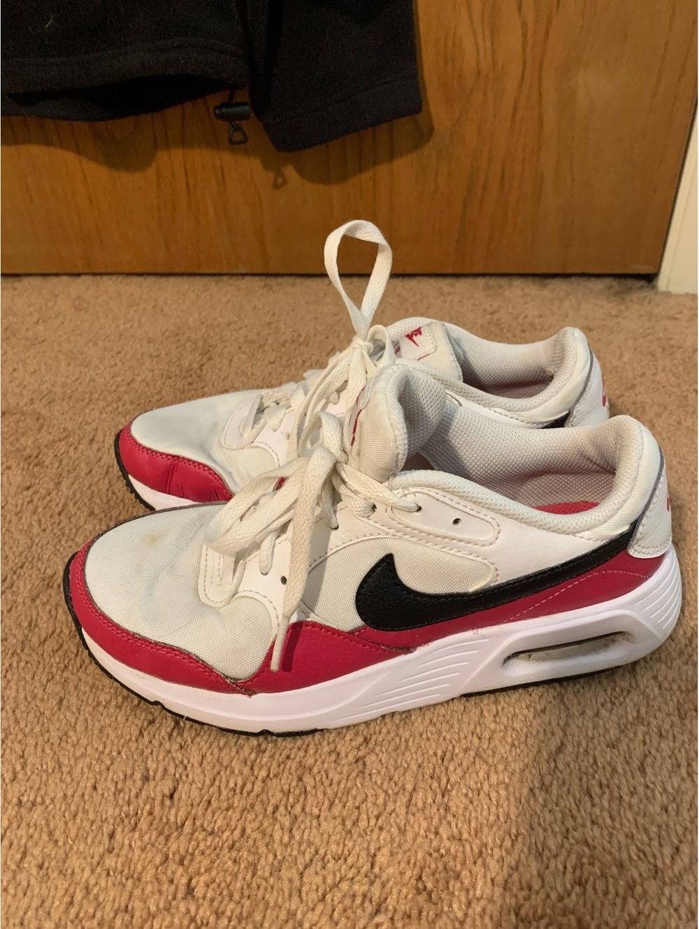 Nike Air Max SC women’s sneakers Women’s size 6, style CW4554-106.